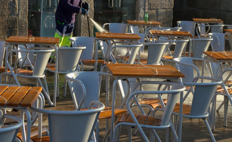 Cleaning Driveways and Patios