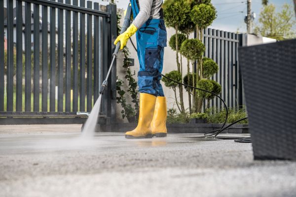 Cost of Driveway Power Washing in Eagle