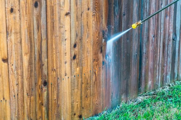 Cost of Fence Washing in Eagle