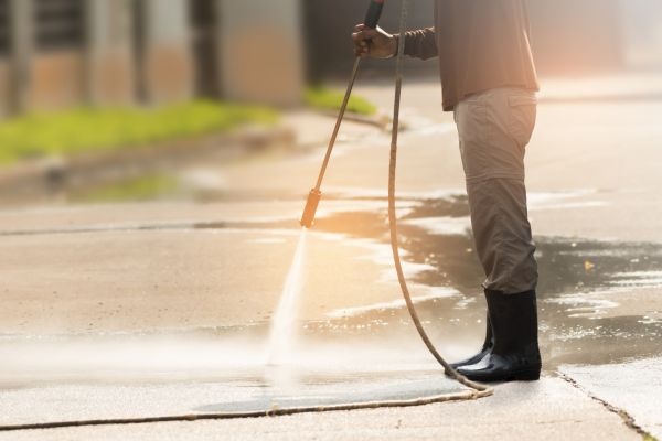 Cost of Residential Concrete Cleaning in Eagle