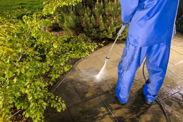 Cost of Hardscape Cleaning in Eagle