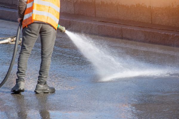 Cost of Asphalt Pressure Cleaning in Eagle