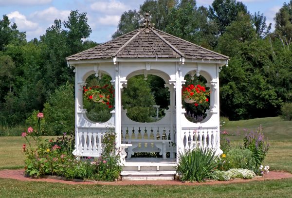 Cost of Gazebo Cleaning in Eagle