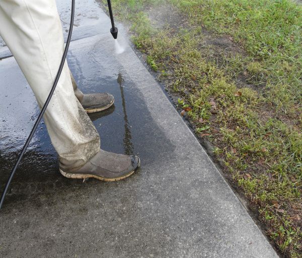 Cost of Concrete Slab Powerwashing in Eagle